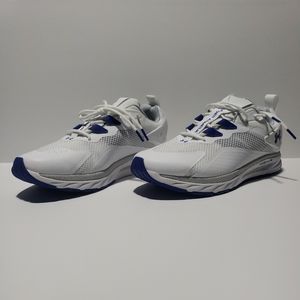 Size 10.5 Mens -UNDER ARMOUR Hovr Flux Mvmnt Perfomance  Rare 3025354-104